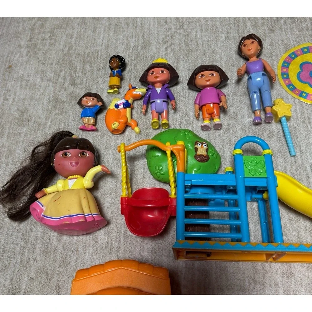 Vintage Dora the Explorer House Dollhouse Playset Lot Figures Furniture Unicorn